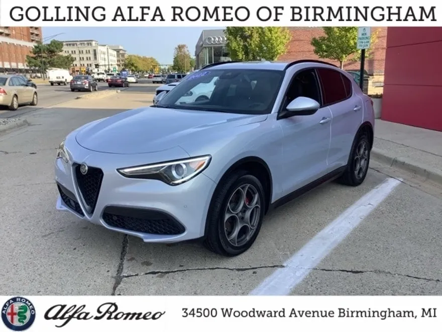 2022 Alfa Romeo Stelvio Sprint photo 1