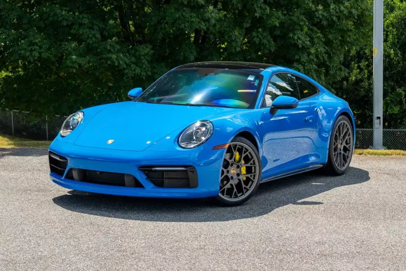 2022 Porsche 911 4 photo 1