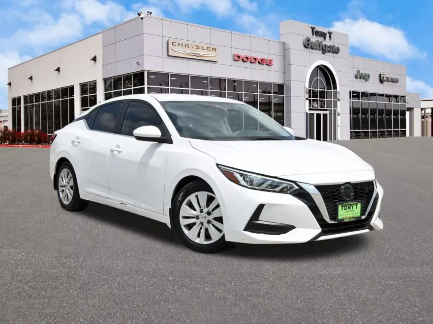 2020 Nissan Sentra S photo 1