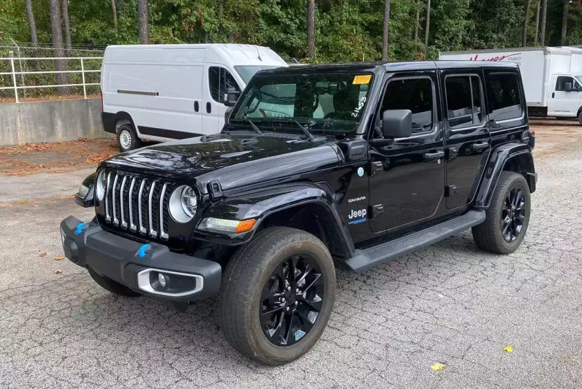 2022 Jeep Wrangler 4xe Unlimited Sahara photo 1