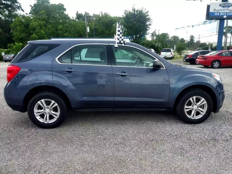 2014 Chevrolet Equinox LS photo 1