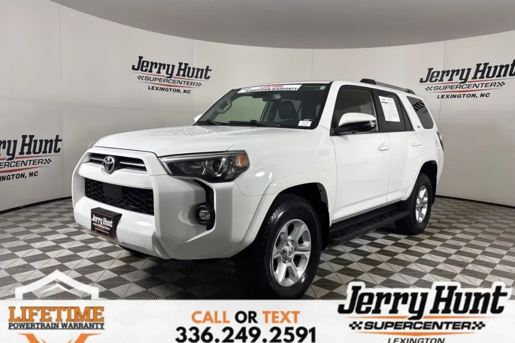 2024 Toyota 4Runner SR5 Premium photo 1