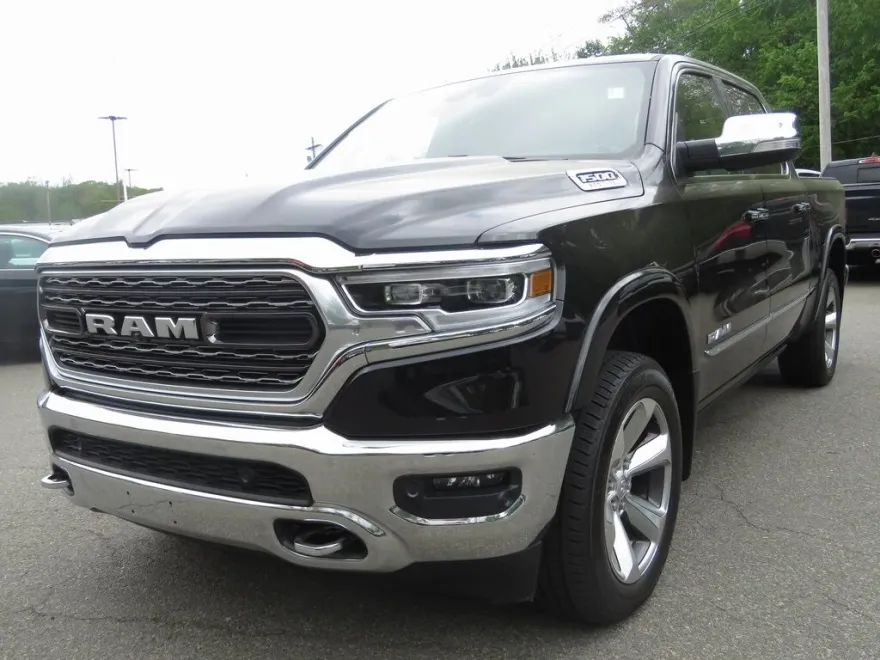 2022 Ram 1500 Limited photo 1