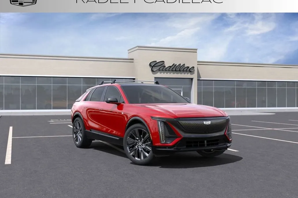 2025 Cadillac Lyriq Sport photo 1