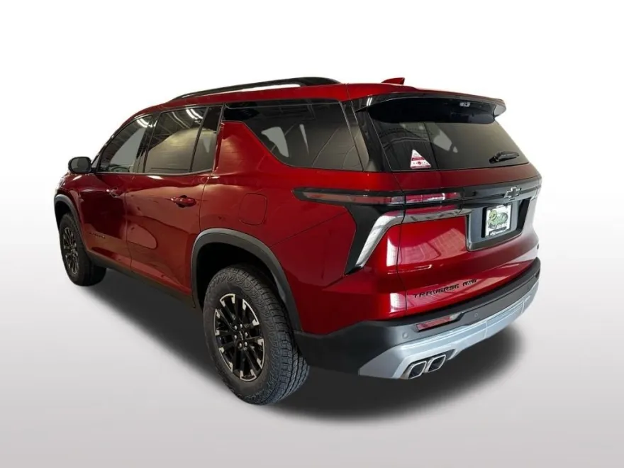 2026 Chevrolet Traverse Z71 photo 1