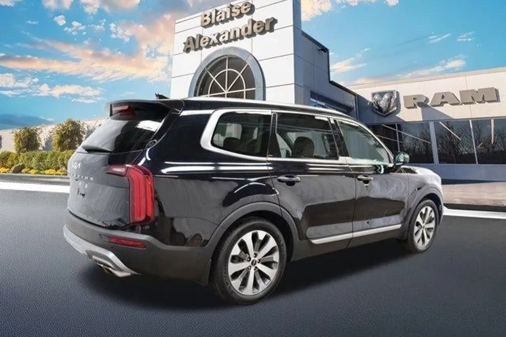 2022 Kia Telluride SX photo 1
