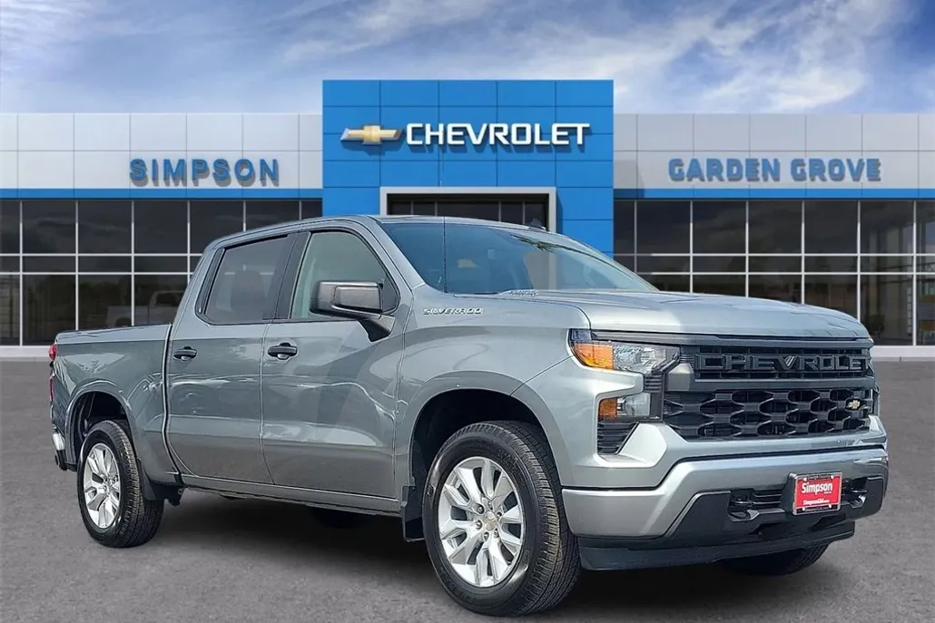 2026 Chevrolet Silverado 1500 Custom photo 1