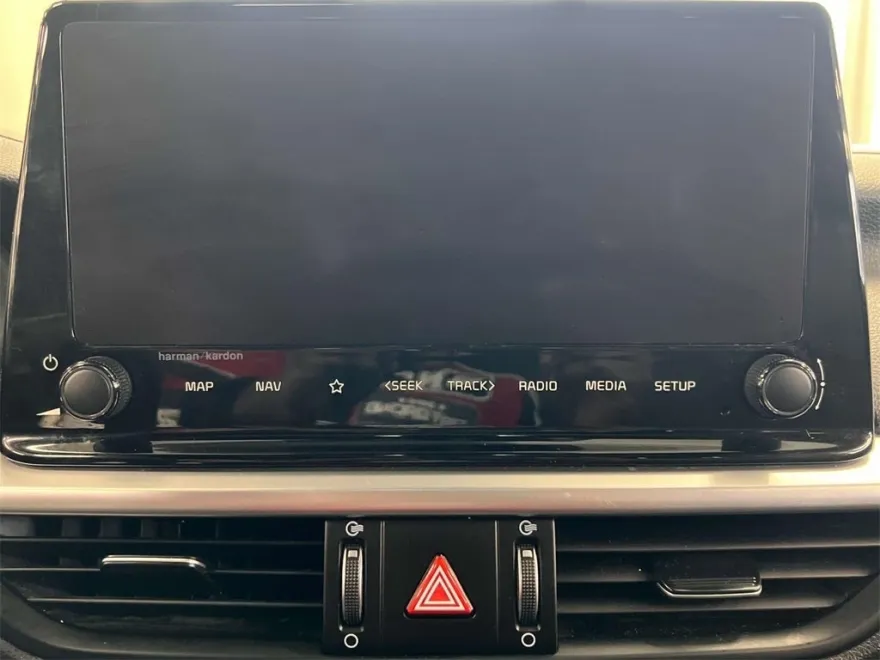 2023 Kia Forte GT-Line photo 23