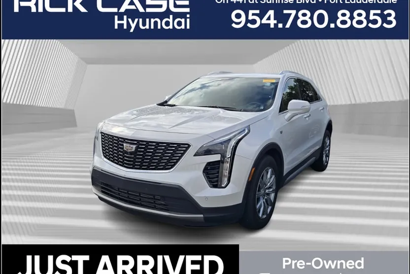 2022 Cadillac XT4 Premium Luxury photo 1