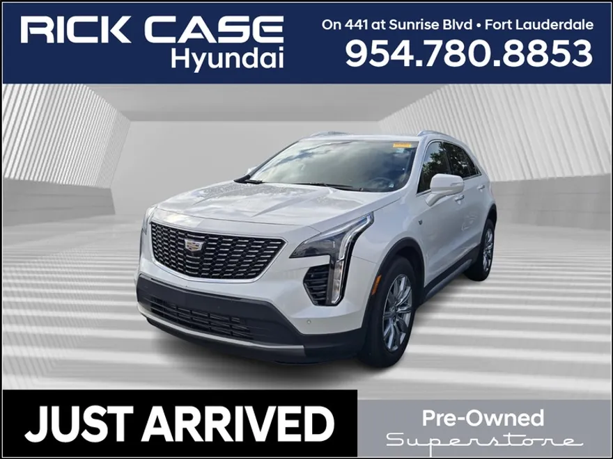 2022 Cadillac XT4 Premium Luxury photo 1