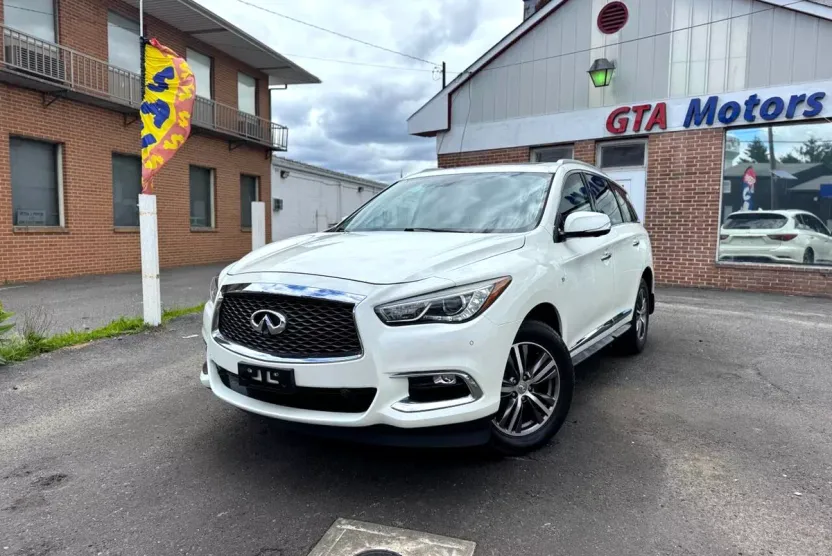 2017 Infiniti QX60 AWD photo 1