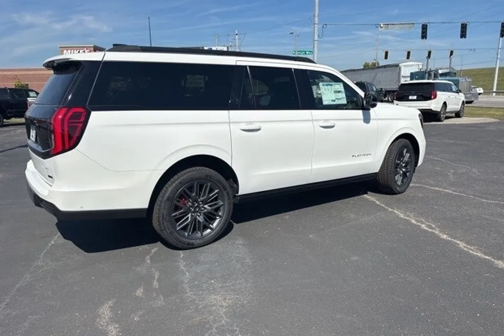 2025 Ford Expedition MAX Platinum photo 1