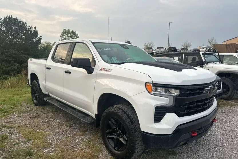 2023 Chevrolet Silverado 1500 LT Trail Boss photo 1