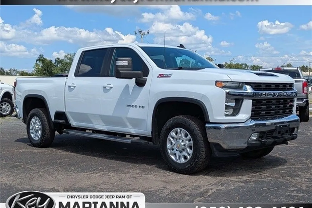 2023 Chevrolet Silverado 2500HD LT photo 1