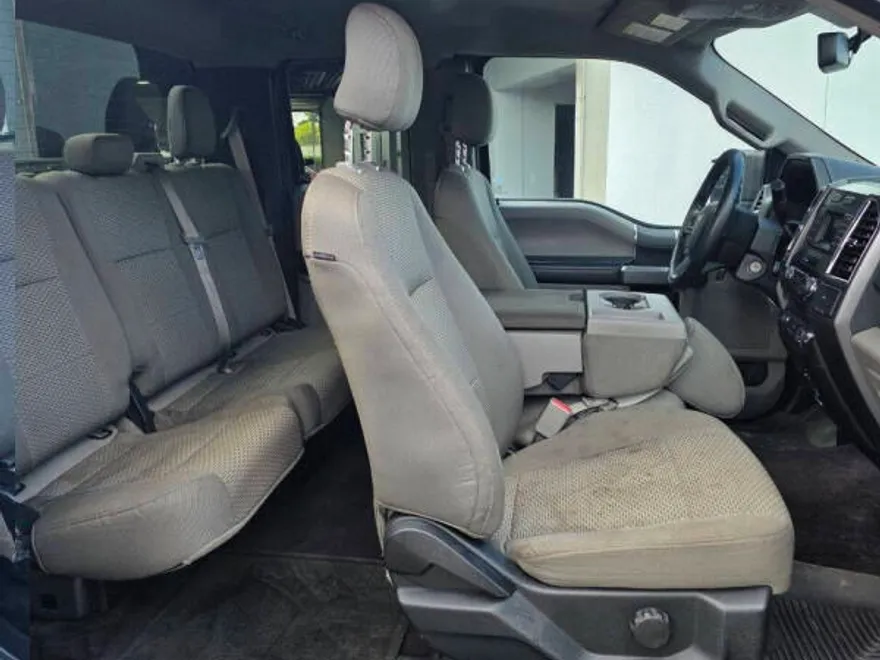 2015 Ford F-150 XLT photo 1