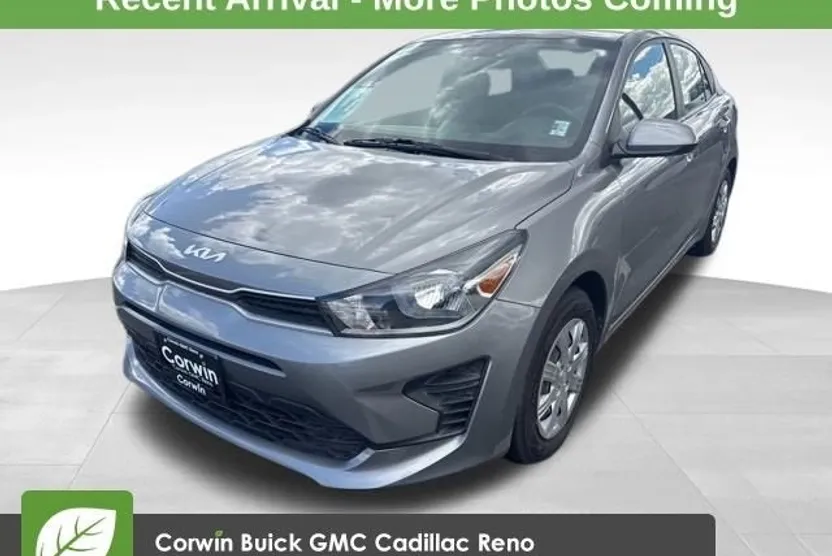 2022 Kia Rio S photo 1