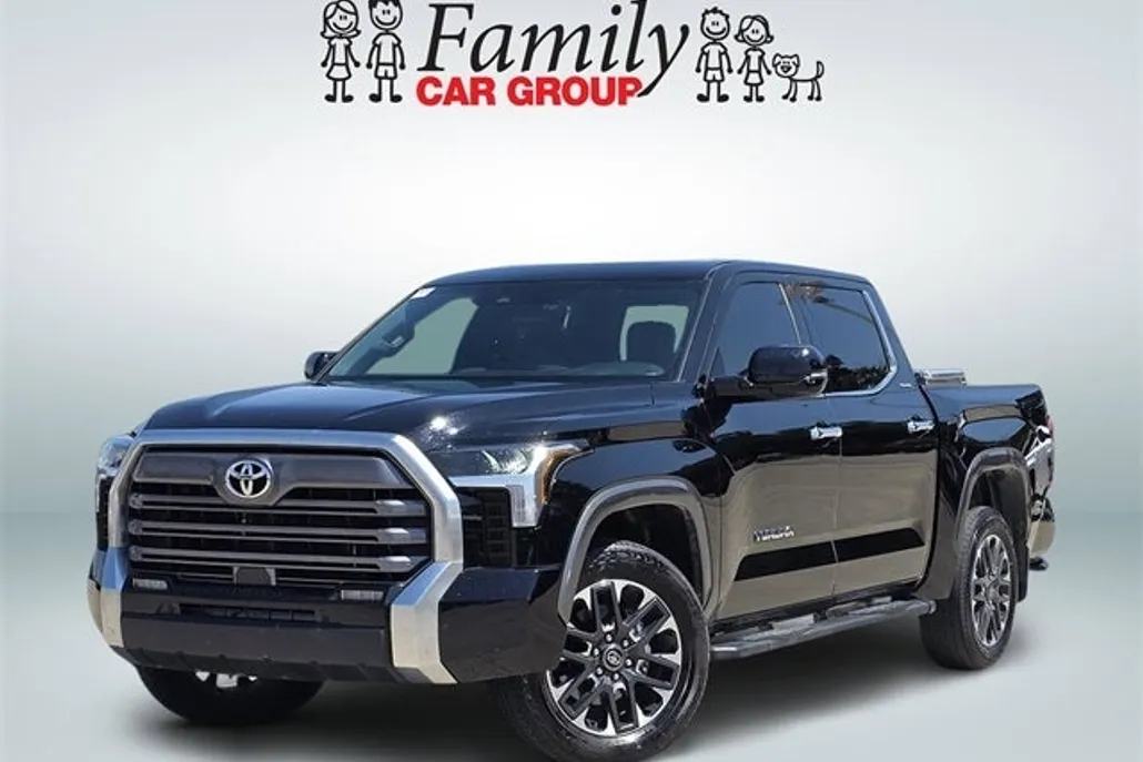 2025 Toyota Tundra Limited photo 1