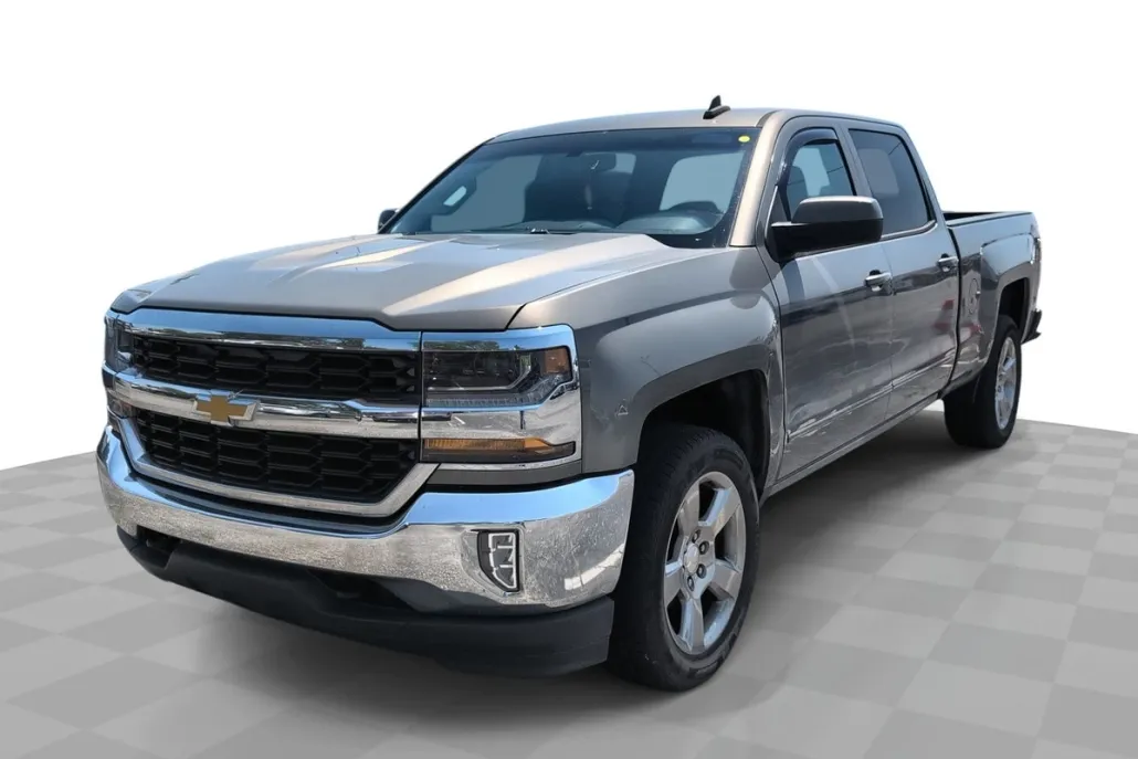 2017 Chevrolet Silverado 1500 LT photo 1