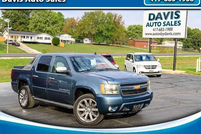 2008 Chevrolet Avalanche LTZ photo 1