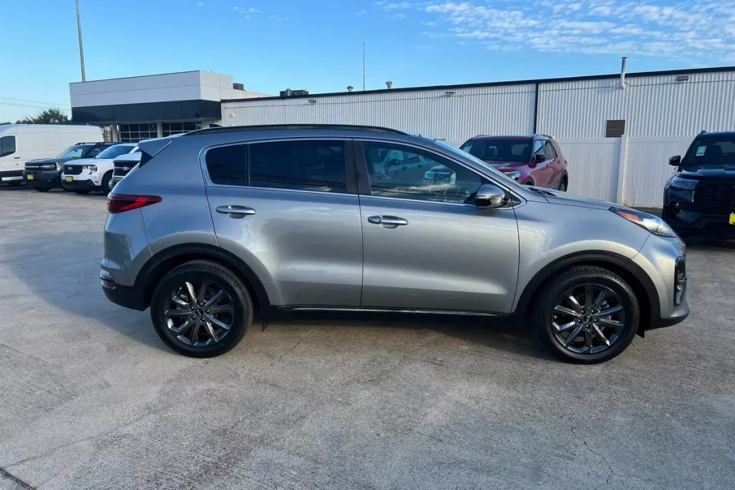 2020 Kia Sportage S photo 1
