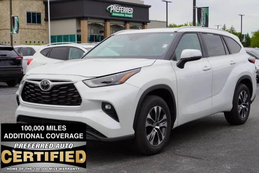 2024 Toyota Highlander XLE photo 1