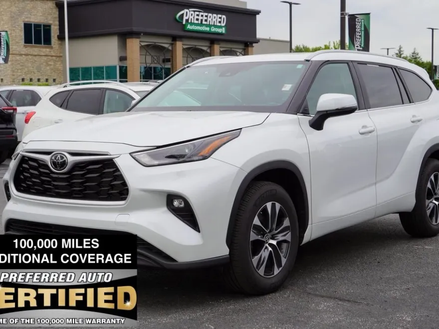 2024 Toyota Highlander XLE photo 1