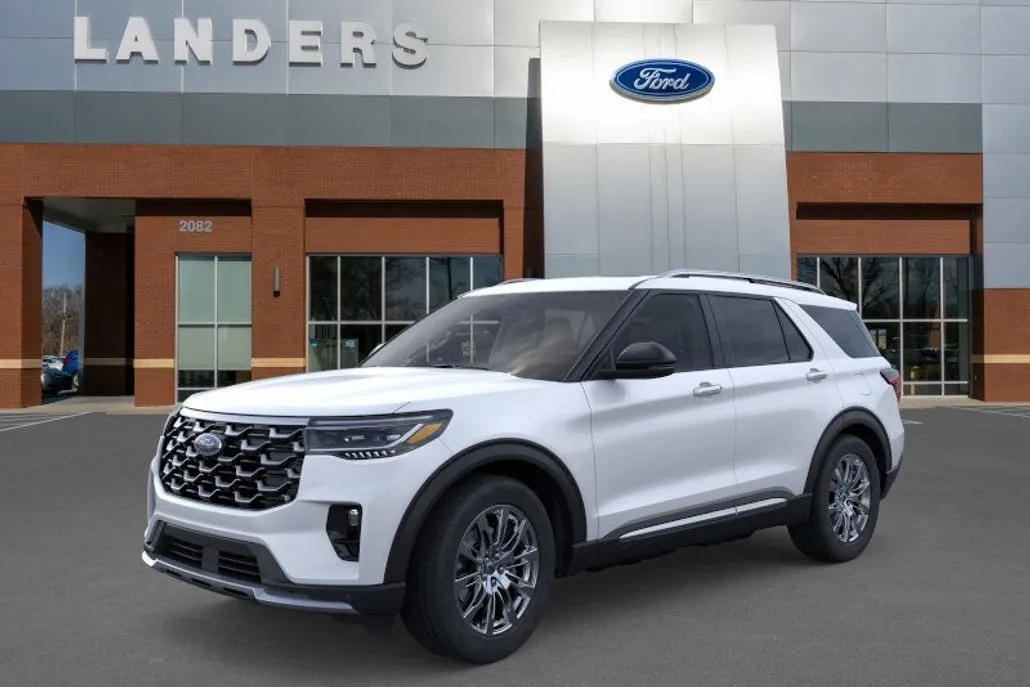 2025 Ford Explorer Platinum photo 1
