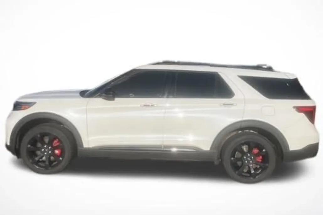 2021 Ford Explorer ST photo 1