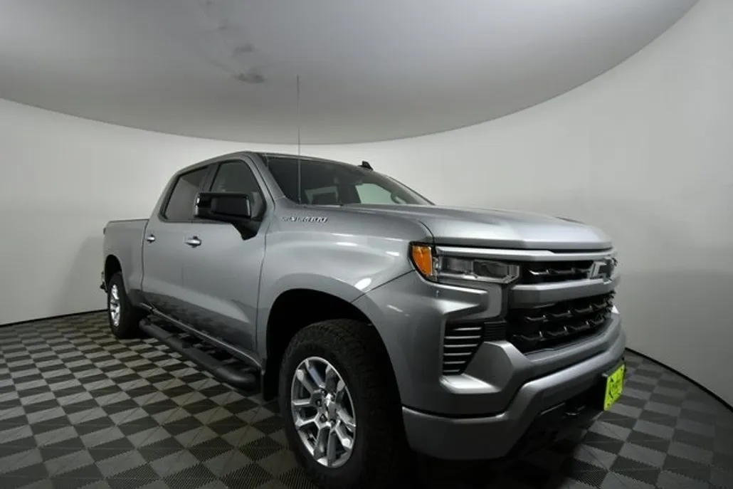 2025 Chevrolet Silverado 1500 RST photo 1