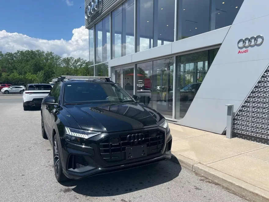 2022 Audi Q8 55 Prestige photo 1