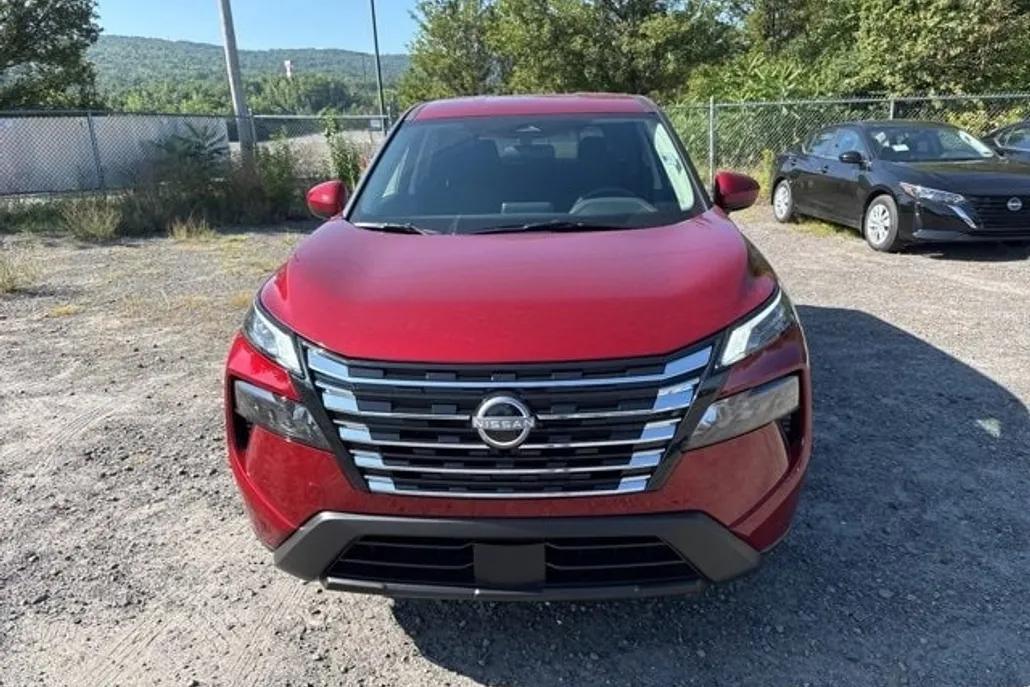 2026 Nissan Rogue SV photo 1