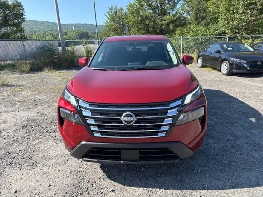 2026 Nissan Rogue SV photo 1