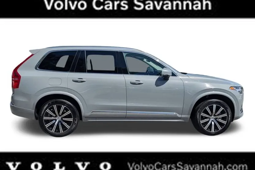 2025 Volvo XC90 B5 Core photo 1