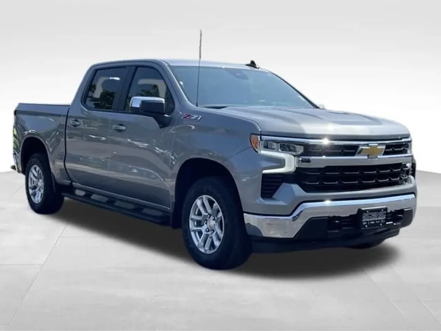 2024 Chevrolet Silverado 1500 LT photo 1