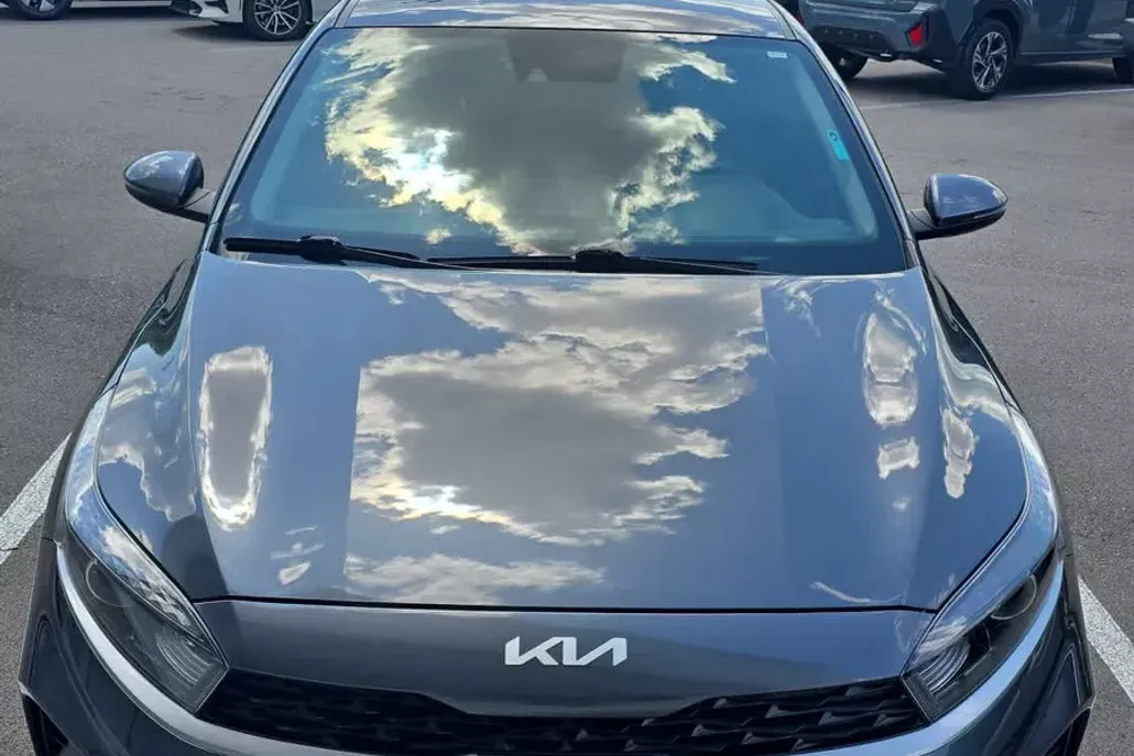 2023 Kia Forte LXS photo 1