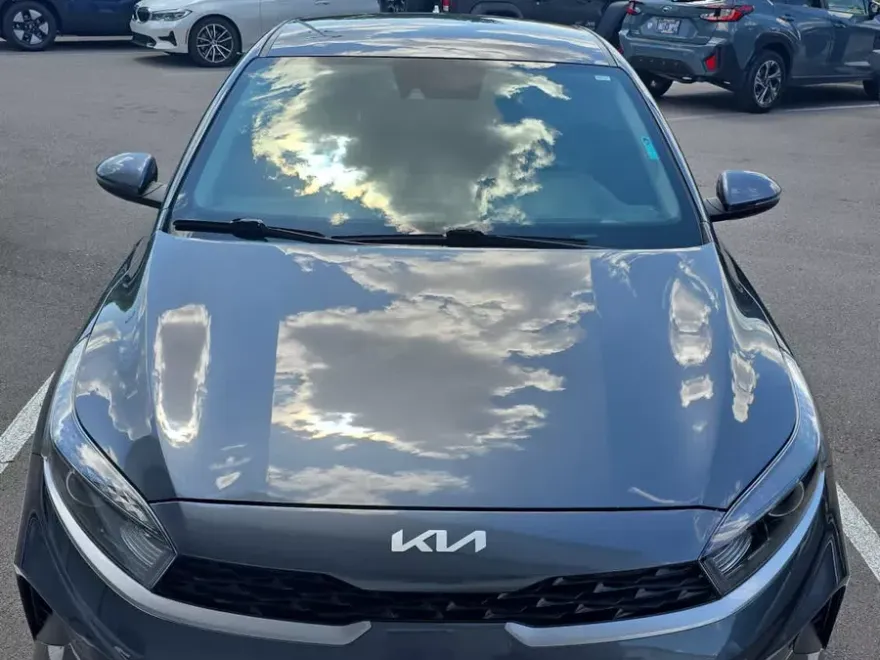 2023 Kia Forte LXS photo 1