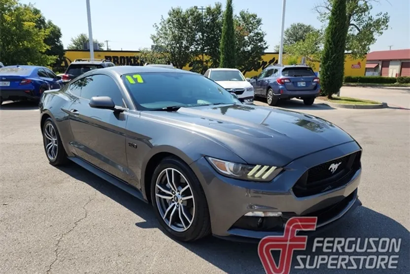 2017 Ford Mustang GT photo 1