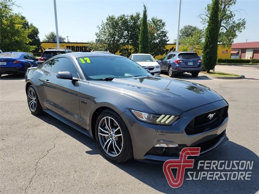 2017 Ford Mustang GT photo 1