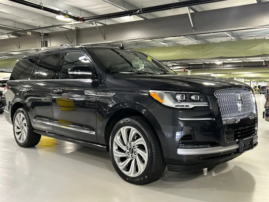 2022 Lincoln Navigator Reserve photo 1