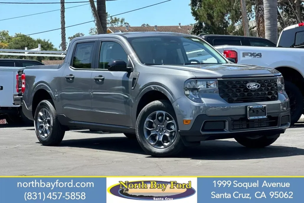 2025 Ford Maverick XLT photo 1