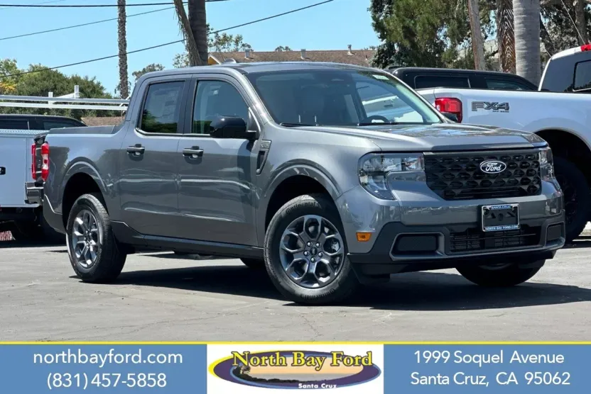 2025 Ford Maverick XLT photo 1