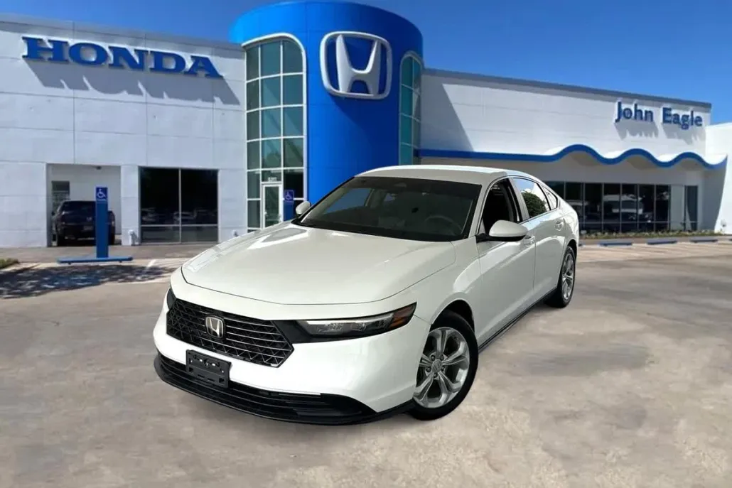 2023 Honda Accord LX photo 1