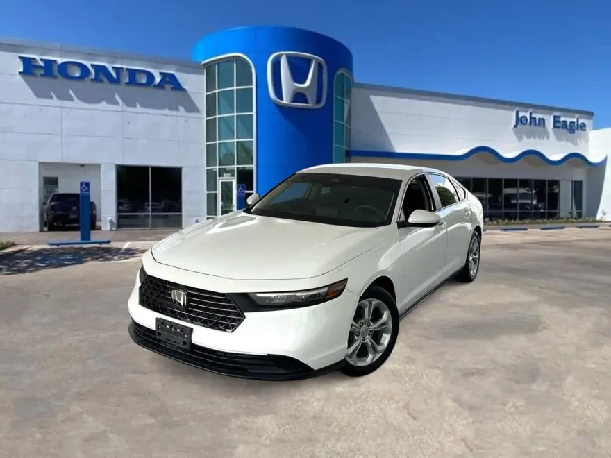 2023 Honda Accord LX photo 1