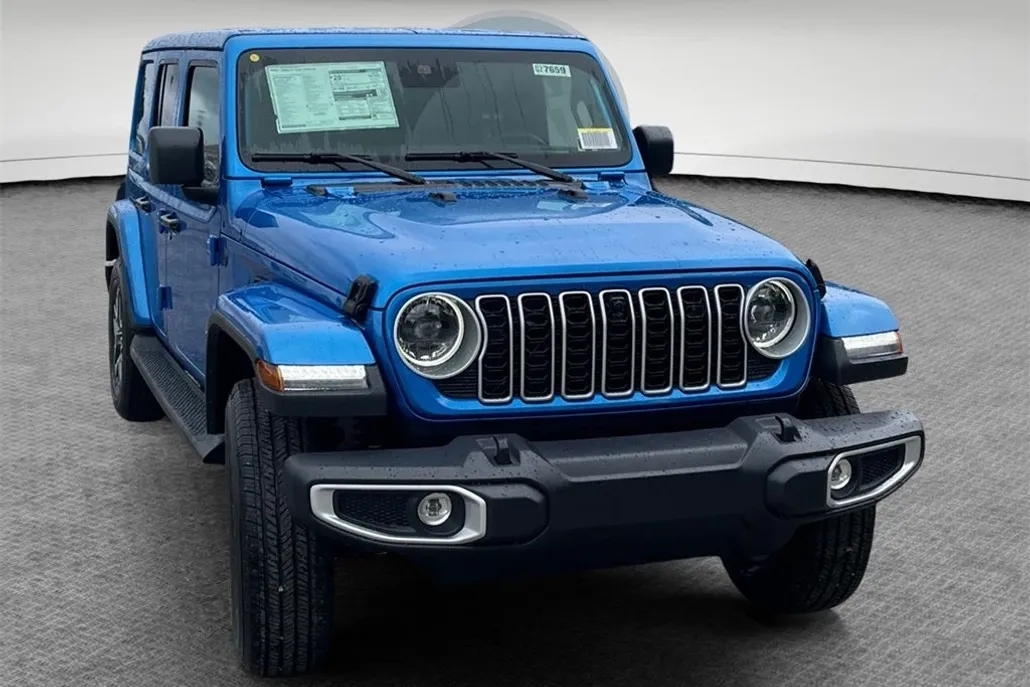 2025 Jeep Wrangler Sahara photo 1