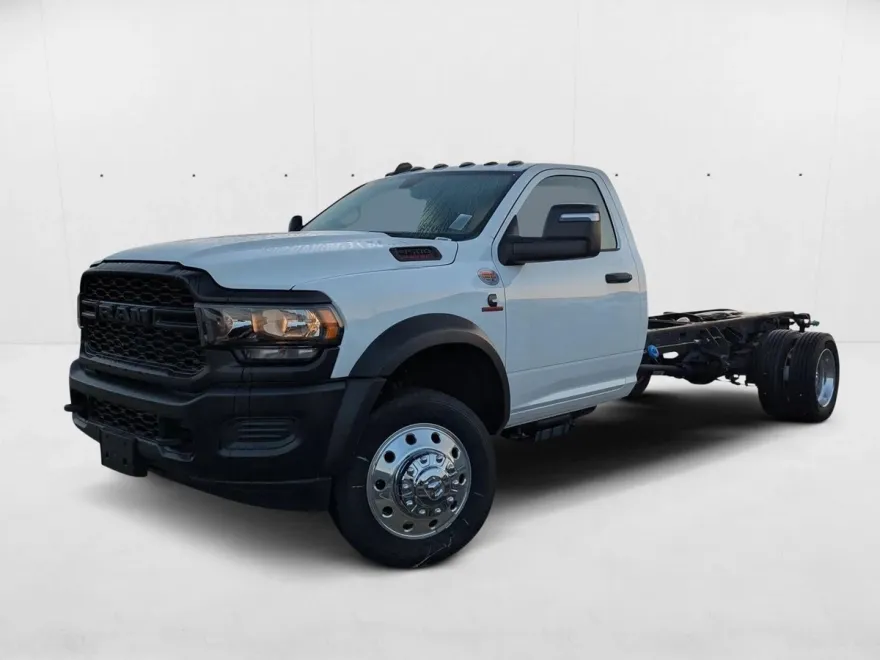 2024 Ram 4500 Tradesman photo 1