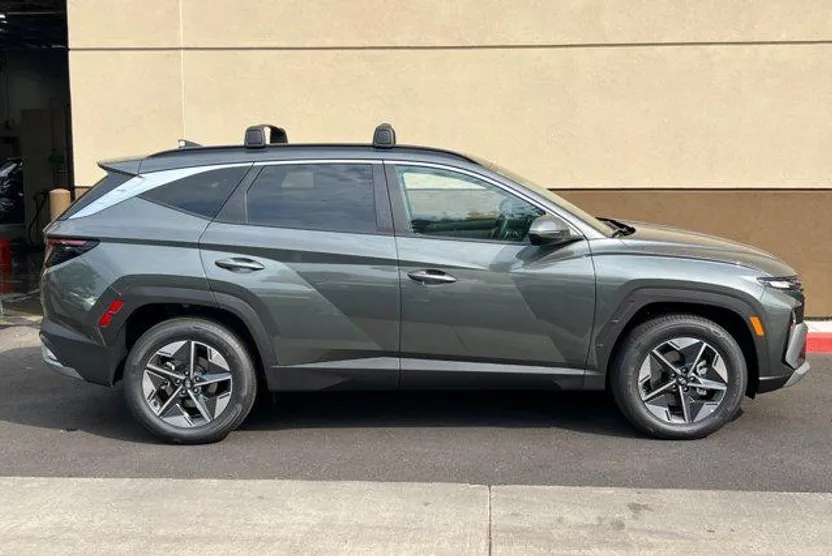 2025 Hyundai Tucson Hybrid SEL Convenience photo 1