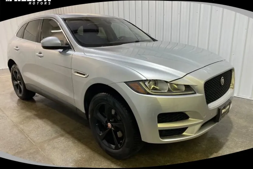 2019 Jaguar F-PACE photo 1