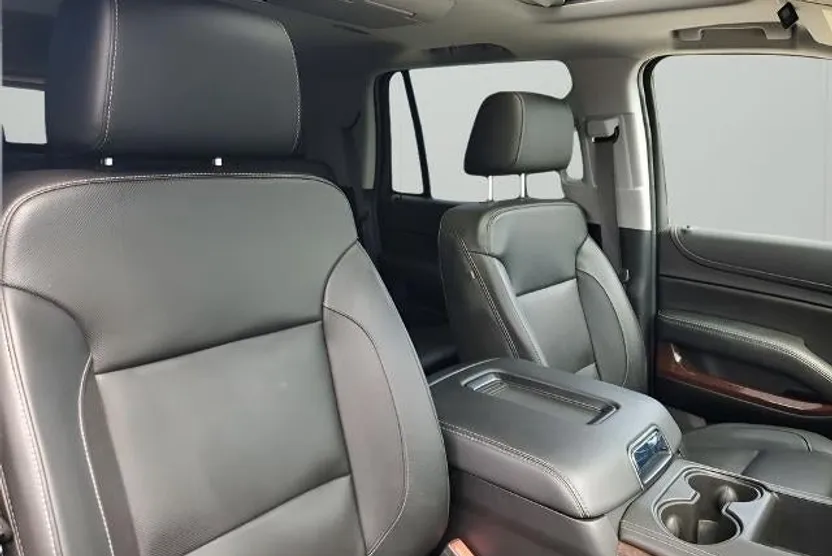 2020 Gmc Yukon SLT photo 1