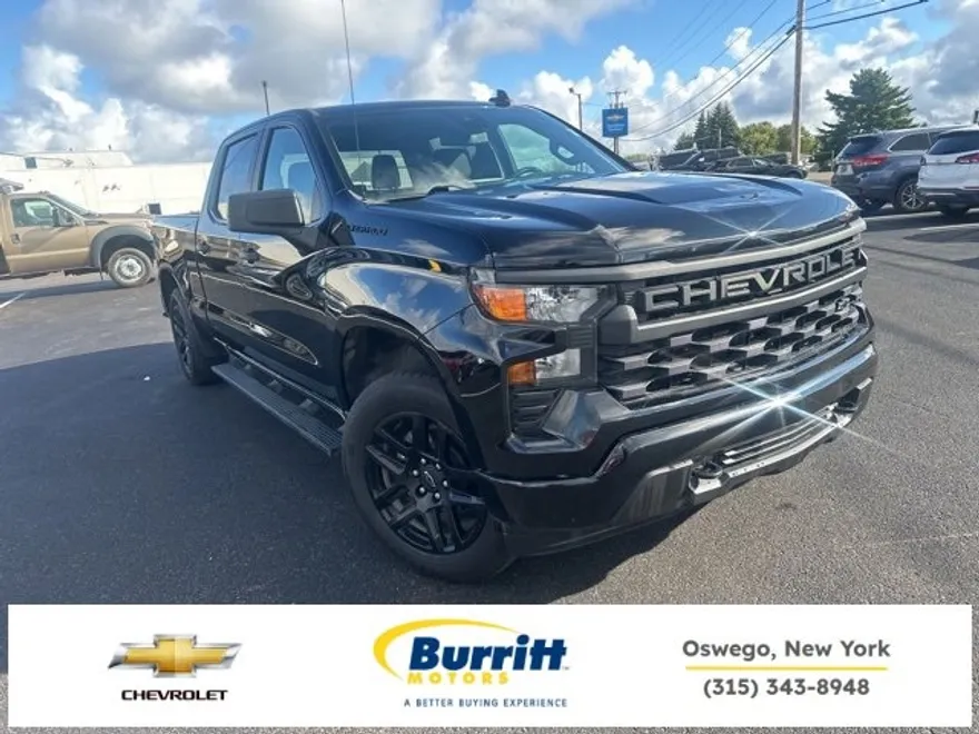 2023 Chevrolet Silverado 1500 Custom photo 1