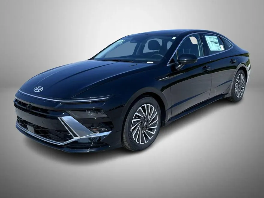 2025 Hyundai Sonata Hybrid Limited photo 1
